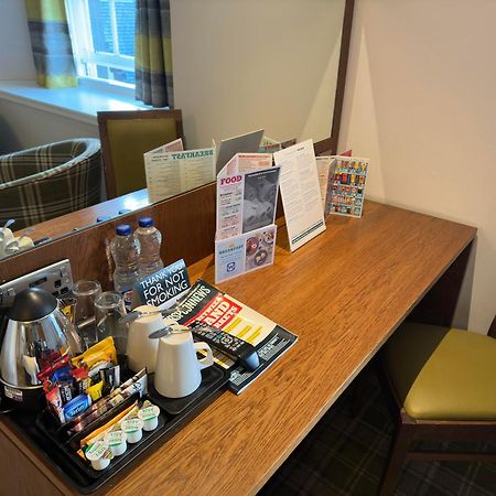 The Guildhall And Linen Exchange Wetherspoon ダンファームリン エクステリア 写真