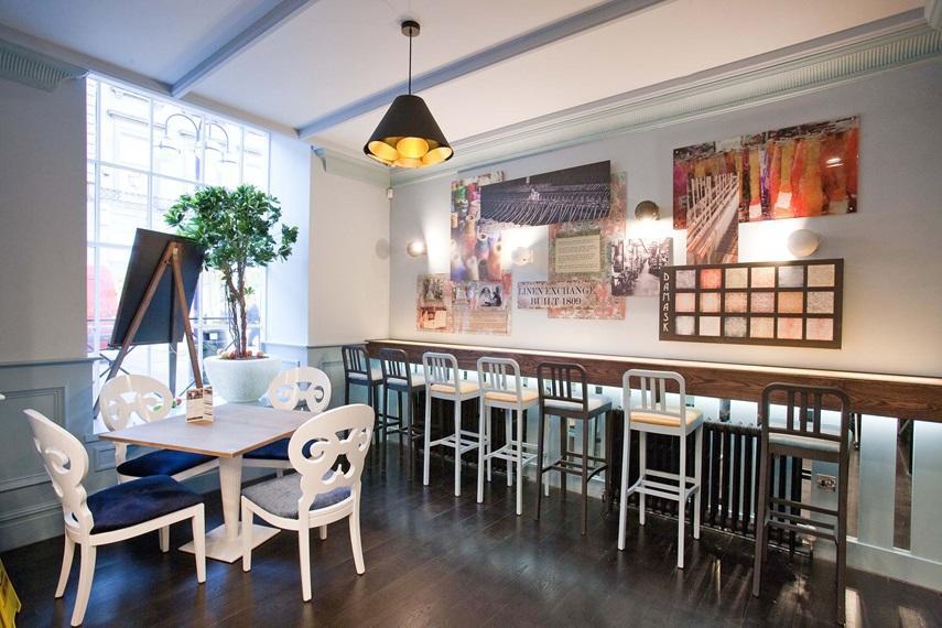 The Guildhall And Linen Exchange Wetherspoon ダンファームリン エクステリア 写真